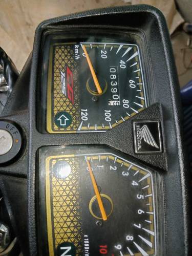 Motorcycle Honda CG 125 Self Start golden edition 