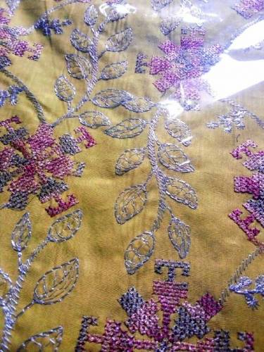 loan suit with embroidery