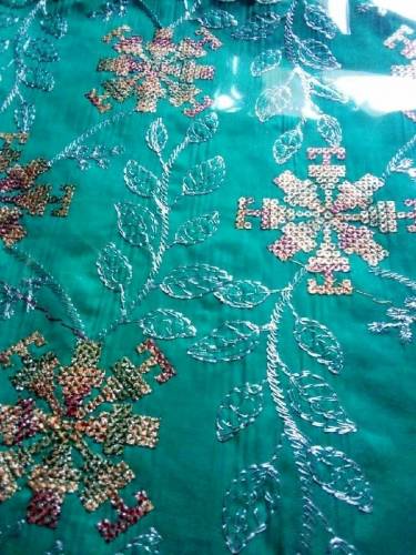 loan suit with embroidery