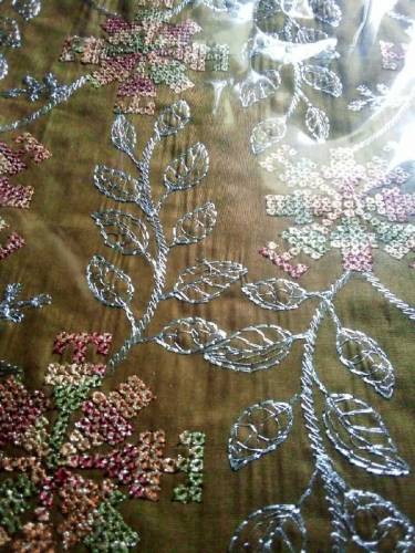 loan suit with embroidery