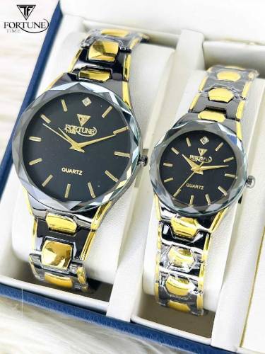couple watch