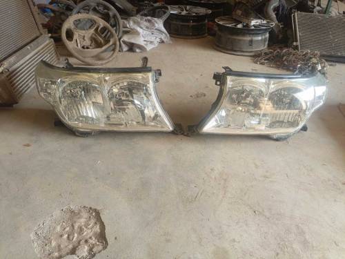 land cruiser had light