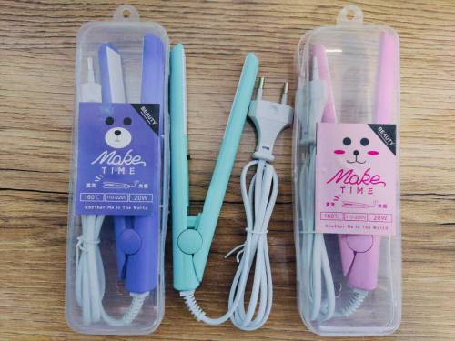 1 Pc Lightweight & Portable Mini Hair Straightener