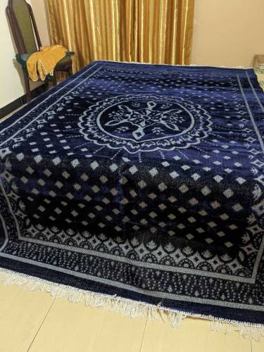Irani rugs for sale in reasonable price urgent sale 