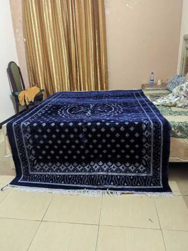 Irani rugs for sale in reasonable price urgent sale 