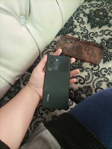 Infinix Note 12 g96 8+5ram 128 rom