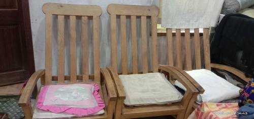 4 wooden chairs