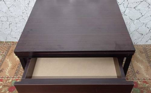 Expandable Wooden Table with Metal Frame & Wheels – Perfect for Any Sp