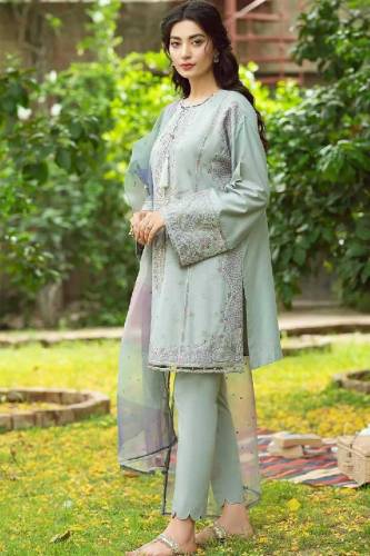 ladies dress/3 pc suit/casual/formal/stylish board/Lawn/dhanak