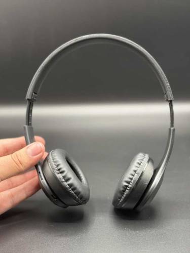 P47 Wireless Headphones 