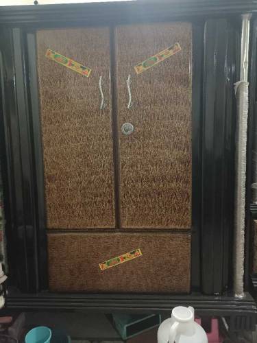 Brand New safe Almari and peeta for sale 