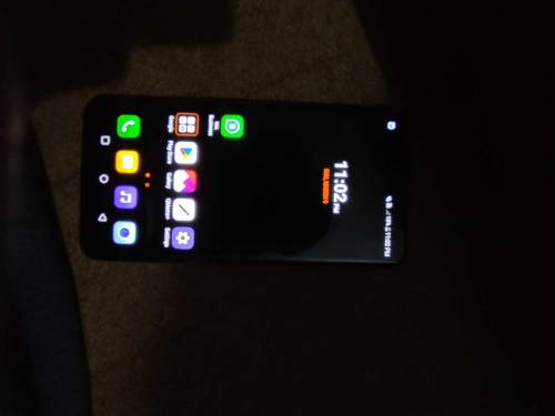 LG v30 