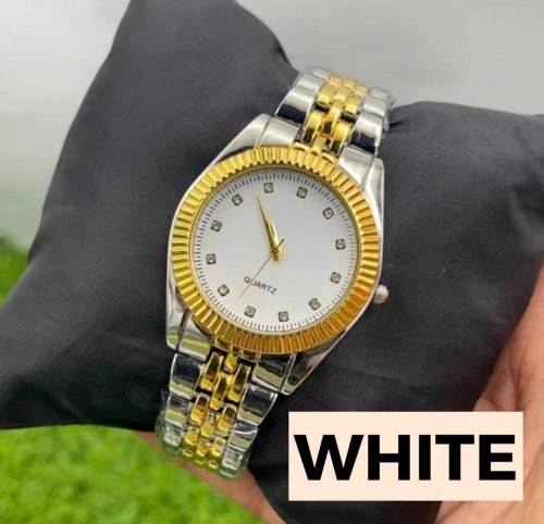 Men's stylish quartz water resistant Watch sale 
