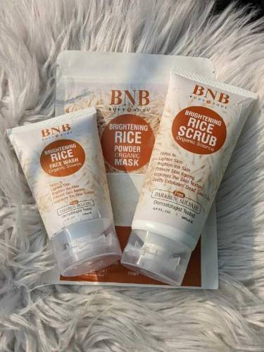 BNB BRIGHTNING & HYDRATING FACIAL KIT 
