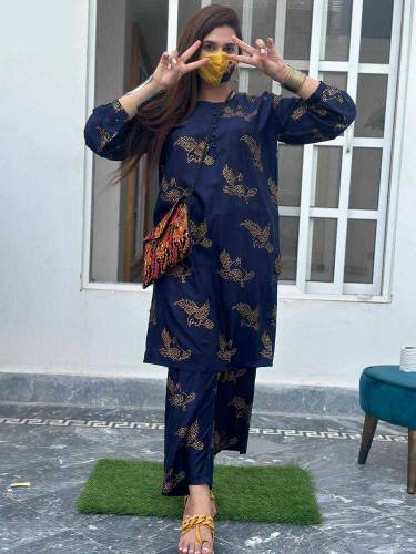 2pc women's stitched Swiss lawn suit