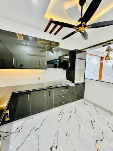 Brand New/Best location 8 Marla house  for sale in bahria enclave Isl