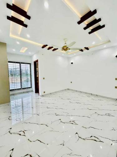 Brand New/Best location 8 Marla house  for sale in bahria enclave Isl