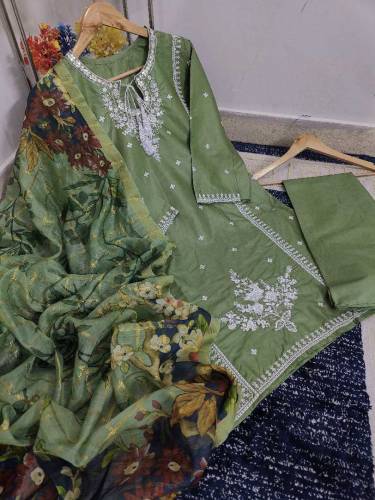 3 woman collection 