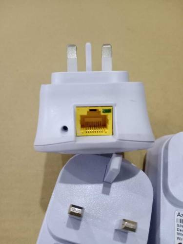 Aztech WL559E WiFi Range Extender Booster 
