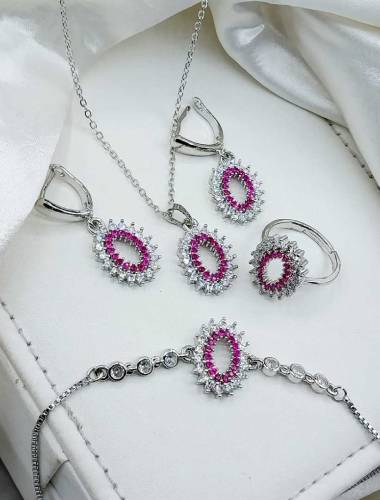 *China gold plated locket set 