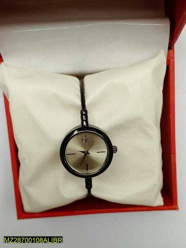 woman watch 