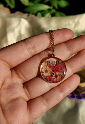 customized pendant with name