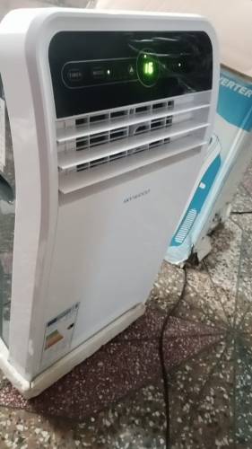SKYWOOD PORTABLE A/C HEAT AND COOL 1 TONE IMPORTED DC INVERTER 