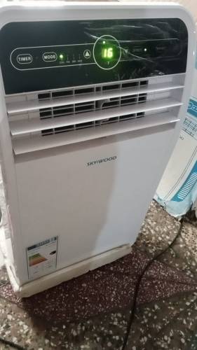 SKYWOOD PORTABLE A/C HEAT AND COOL 1 TONE IMPORTED DC INVERTER 