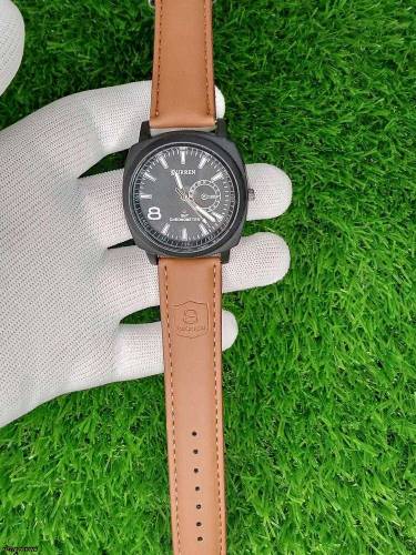 Mens's leather strap watch