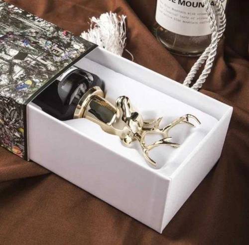•  Fragrance: Spicy•  Material: Liquid• 12 Hrs Sweat