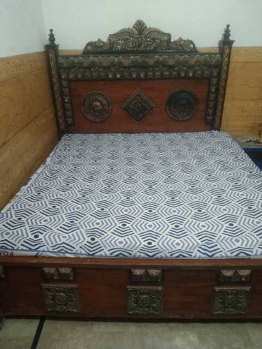 dabel bed with mattres 