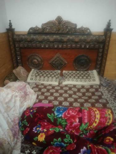 dabel bed with mattres 