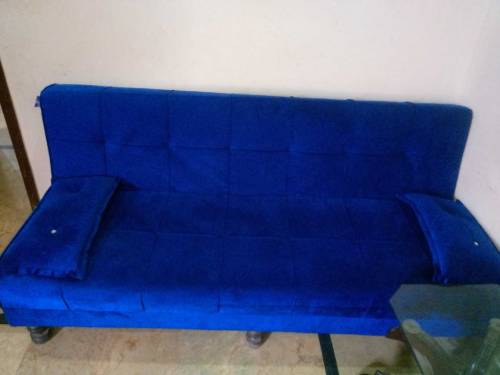 Sofa set 5 seater and 2 sofa come bed new condition 