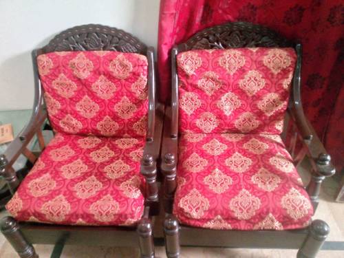 Sofa set 5 seater and 2 sofa come bed new condition 