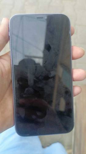 urgent sale iPhone 11Best price Good condition