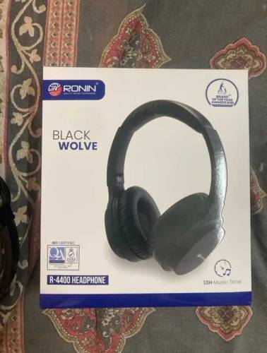 ronin black wolve Bluetooth headphones urgent sale