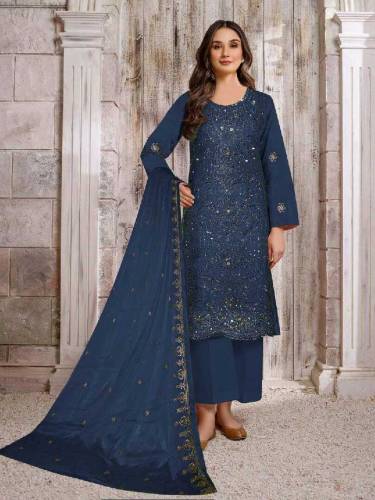 Elegant Lawn Dresses - Perfect for Every Occasion