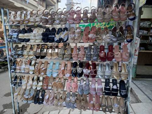 All Ladies and kids variety Available for Reasonable price 