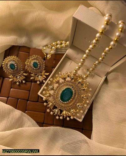 Multicolored Stone Pendant Set 
